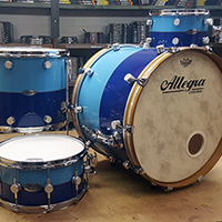 Custom Shop in Blue 2-Tone with Inlay